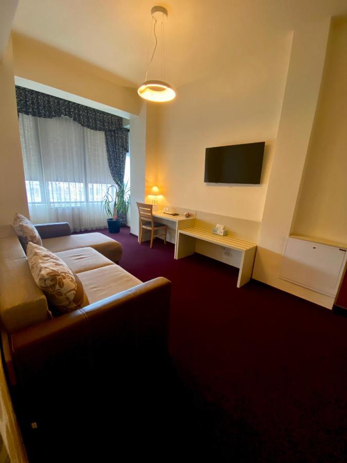 Pensiunea Rix Rooms Focsani Exterior photo